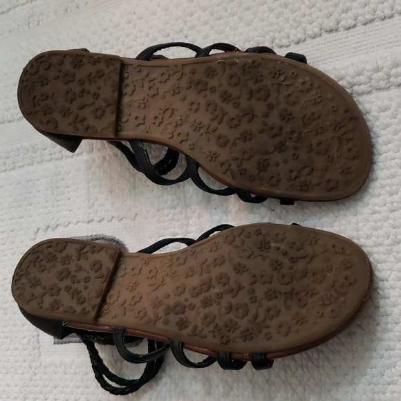 SO THONG SEQUINED GLADIATOR SANDAL - Picture 7 of 14